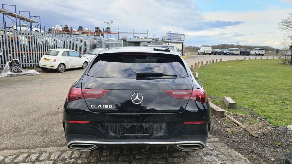 MERCEDES CLA W118 COUPE BREAKING / AIRBAGS ( STEERING WHEEL, KNEE, ROOF )
