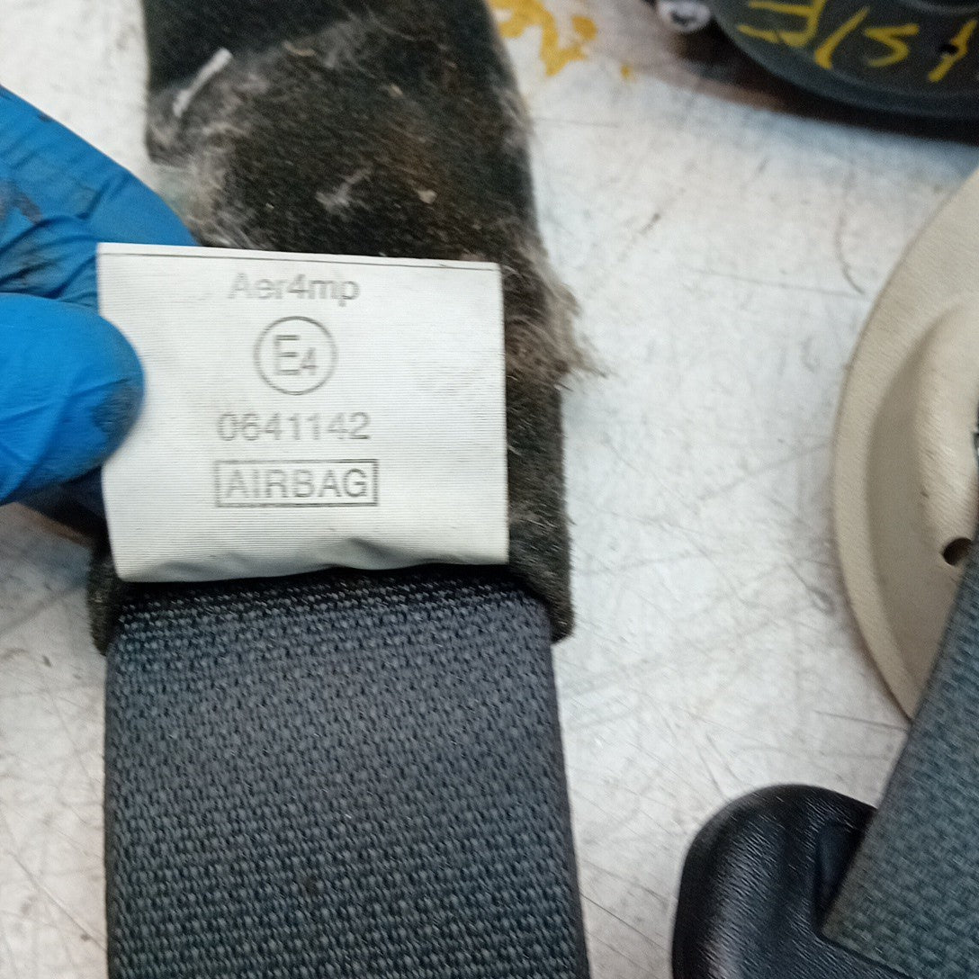 MITSUBISHI OUTLANDER MK3 SEAT BELT FRONT PASSENGER NSF TKAH2EN306 BLACK FM001242