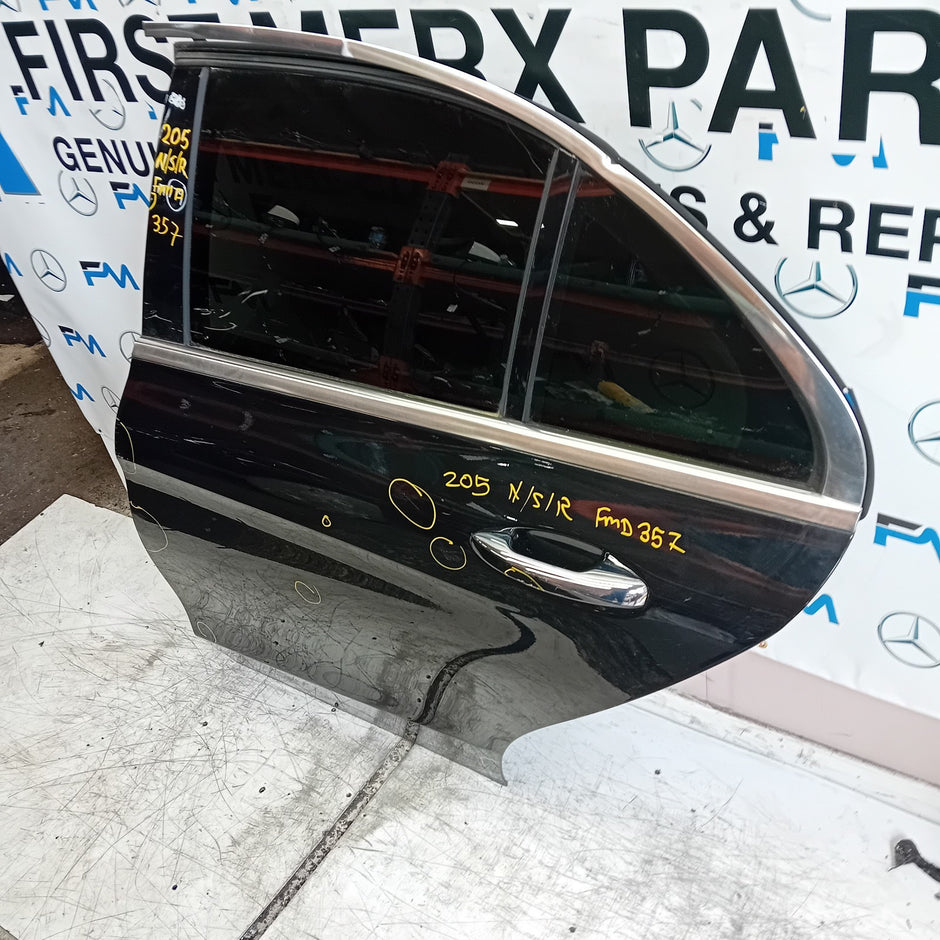 MERCEDES C-CLASS W205 PASSENGER REAR DOOR NSR  2014 ON BLACK COMPLETE FMD357