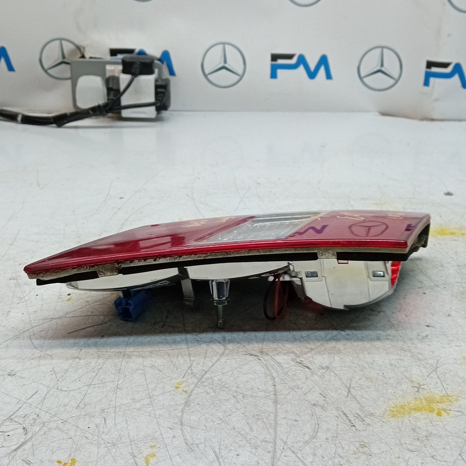 MERCEDES C-CLASS W203 ESTATE PASSENGER LEFT REAR TAIL LIGHT A2038204964 FMT274