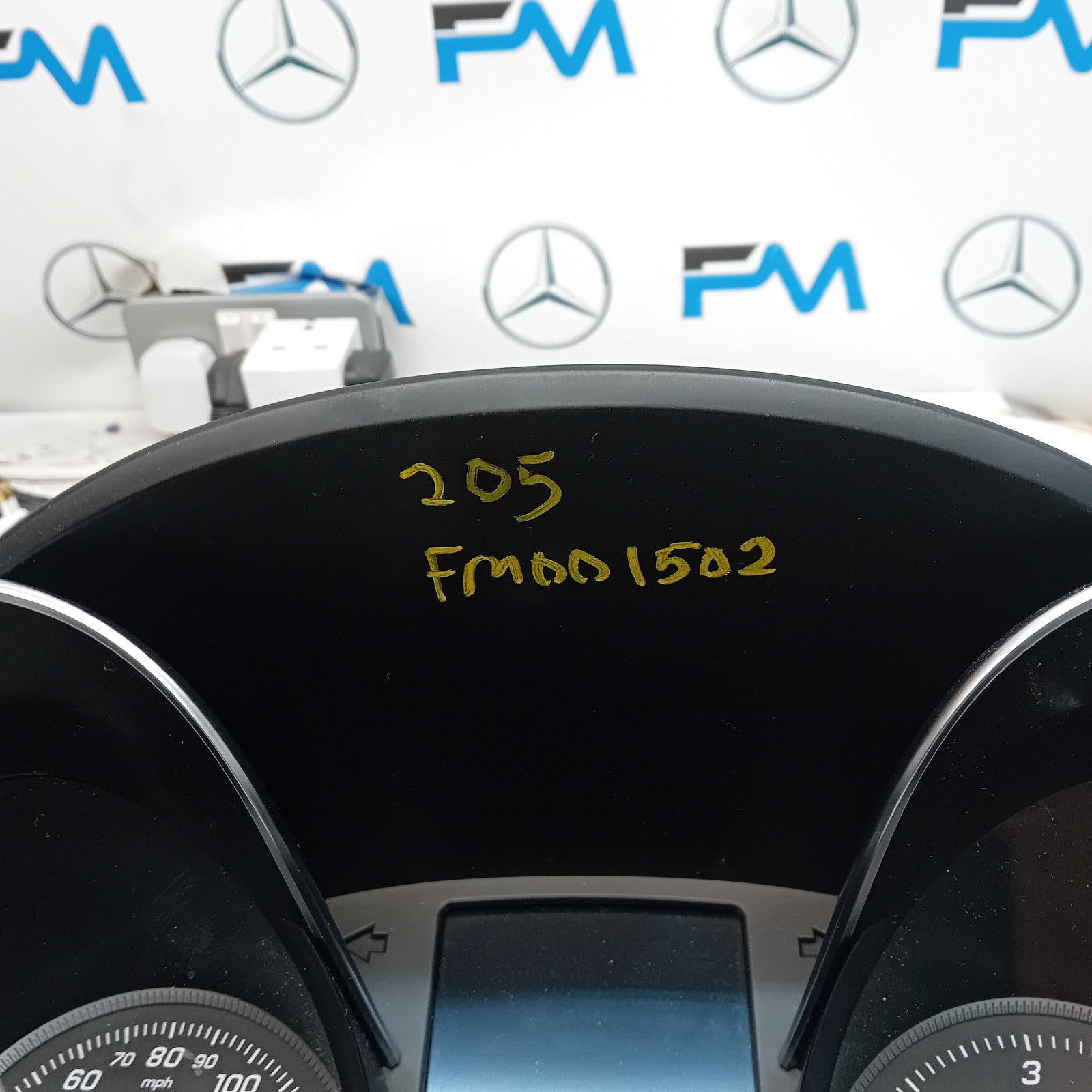 MERCEDES C-CLASS W205 SPEEDOMETER INSTRUMENT CLUSTER BLACK A2059003327 FM001502