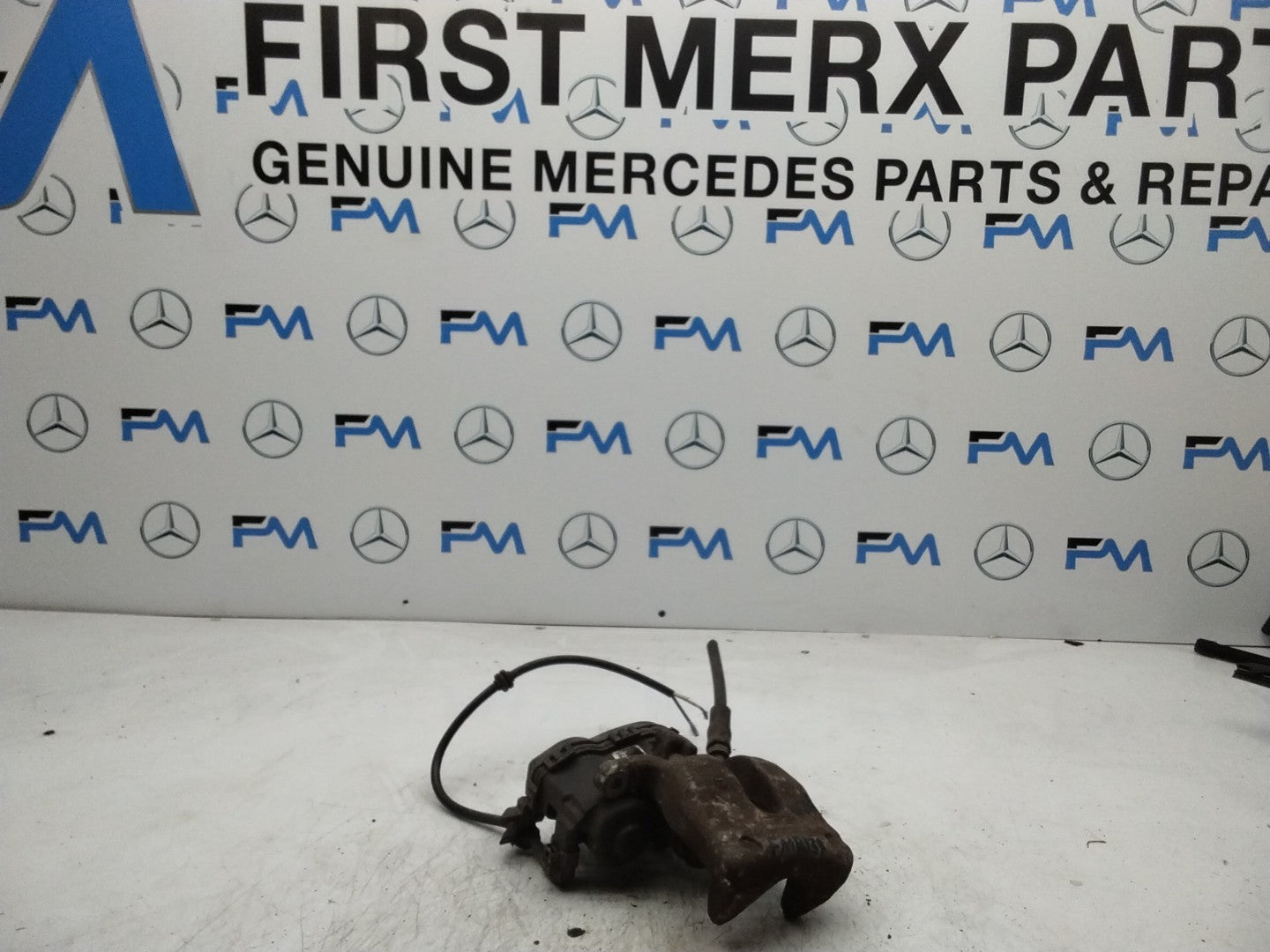 MERCEDES  B-CLASS W246 BRAKE CALIPER REAR LEFT PASSENGER SIDE A2464232198 FMR138