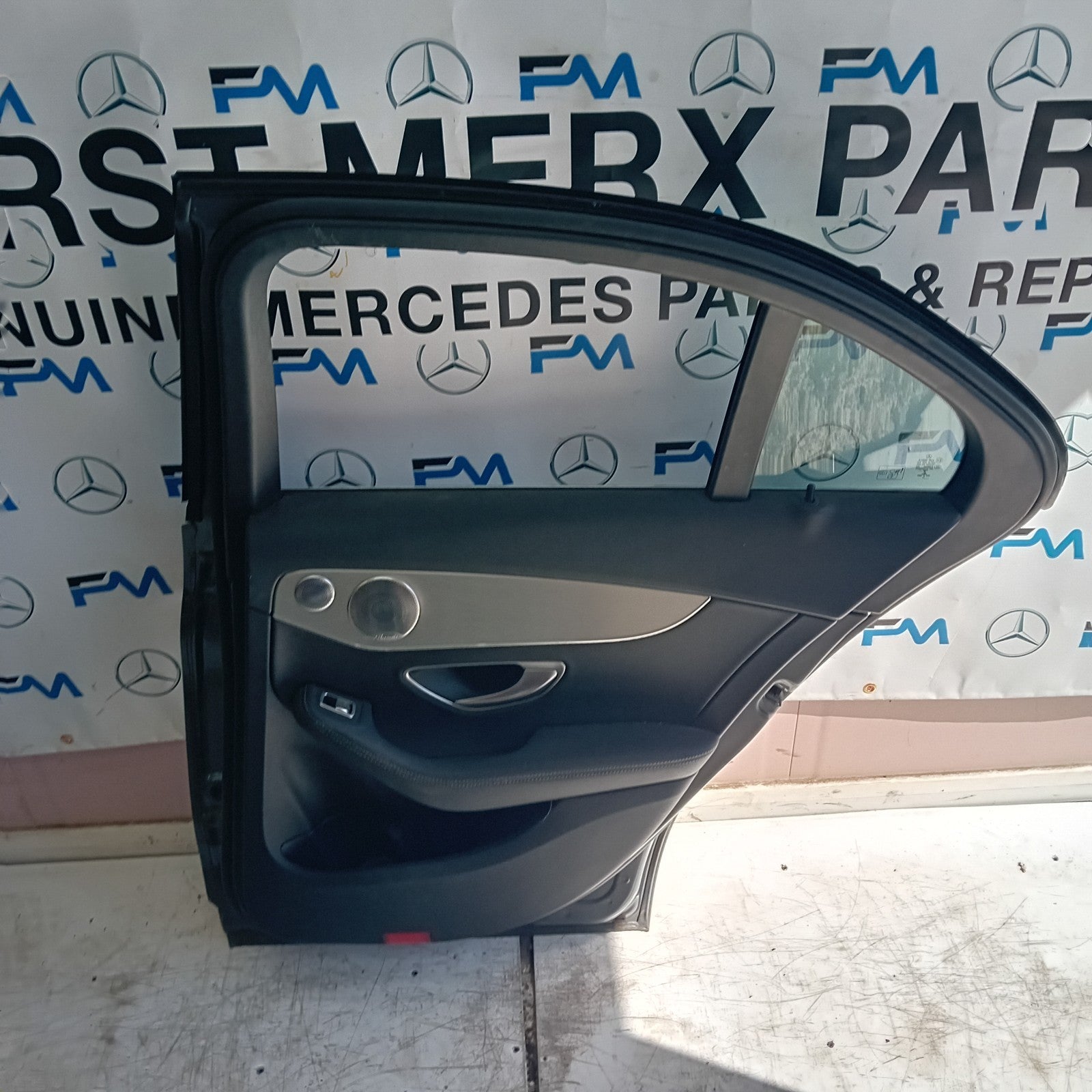 MERCEDES C-CLASS W205 COP PASSENGER REAR DOOR N/S/R GREY 2014 ON COMPLETE FMD168