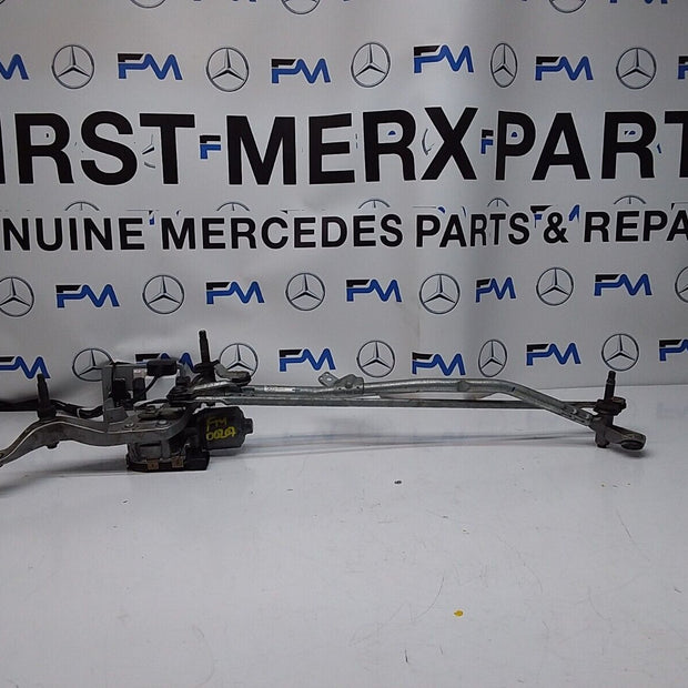 14-21 MERCEDES C CLASS WINDSCREEN WIPER MOTOR & LINKAGE FRONT A2058208202FM00207