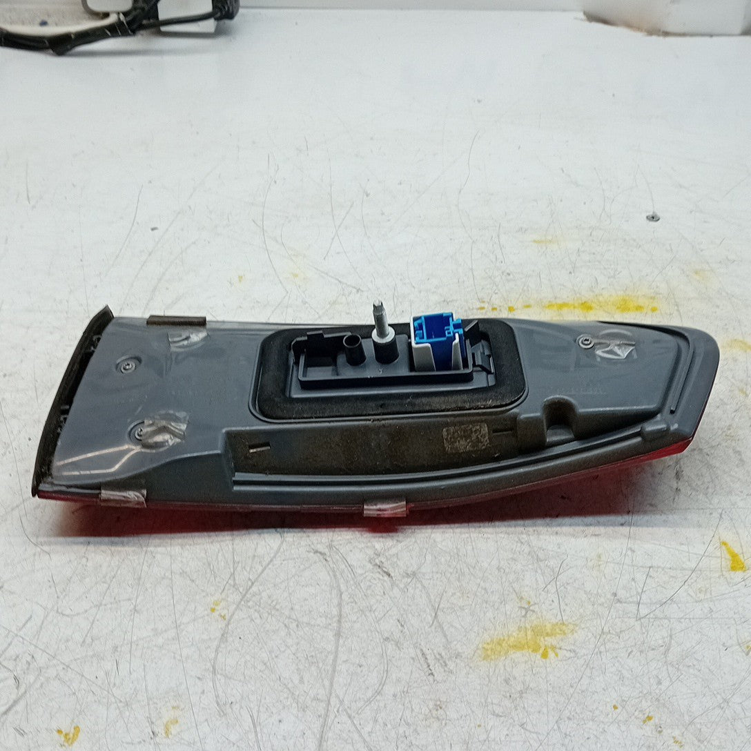 MERCEDES BENZ  E-CLASS W213 PASSENGER LEFT NS REAR TAIL LIGHT  2016 FMT271