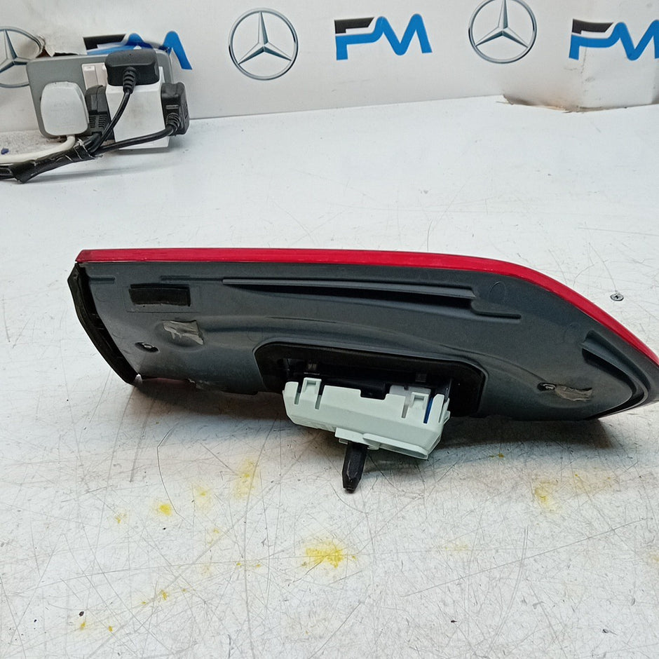 MERCEDES E-CLASS W213 PASSENGER LEFT NS REAR TAIL LIGHT  2016 FMT272