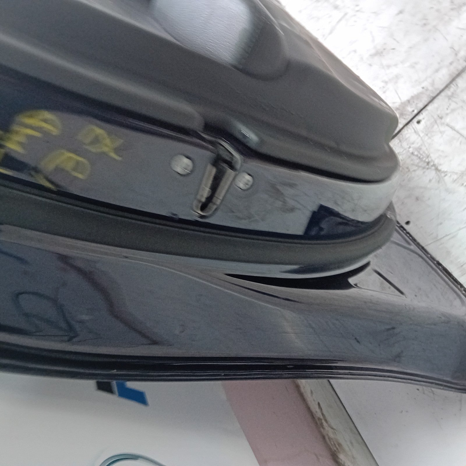 MERCEDES E-CLASS W213 PASSENGER SIDE FRONT DOOR N/S/F BLUE COMPLETE FMD137