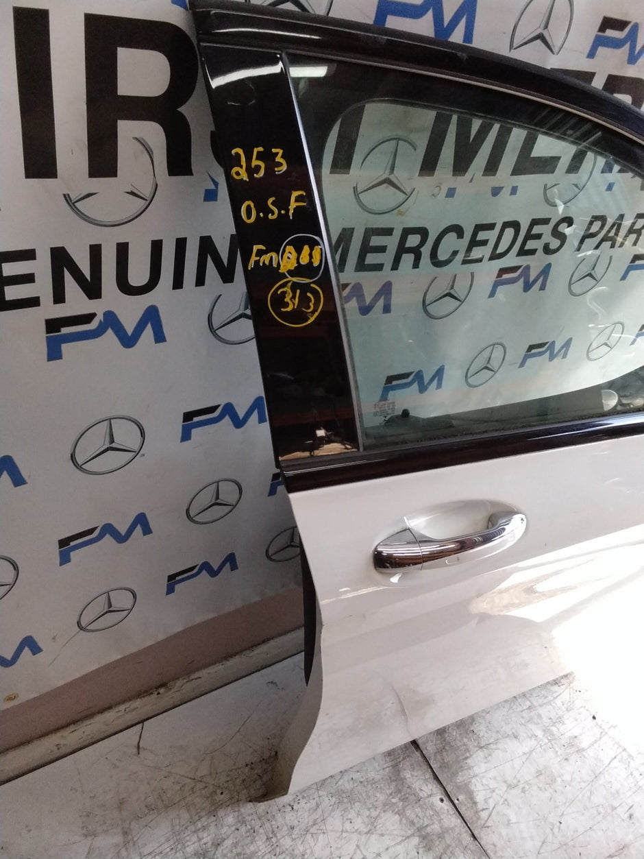 MERCEDES BENZ GLC W253  DRIVER FRONT DOOR OSF WHITE 2016-2023 COMPLETE FMD313