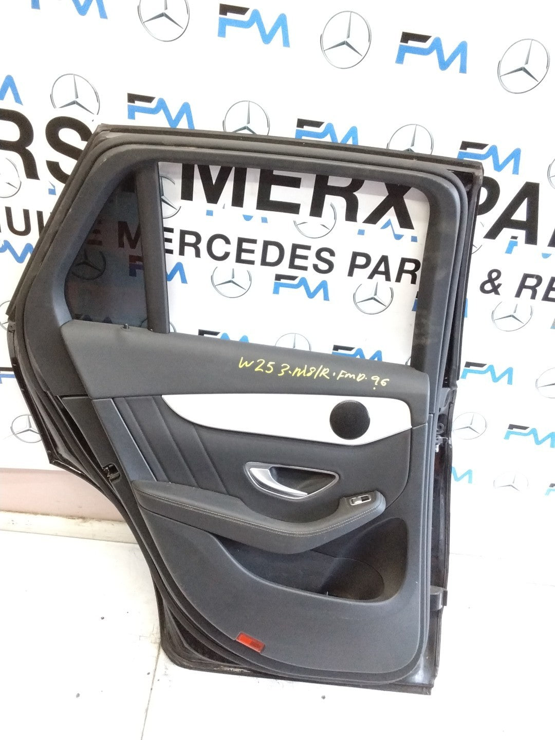 MERCEDES BENZ  GLC W253 PASSENGER SIDE REAR DOOR N/S/R COMPLETE BLACK FMD96