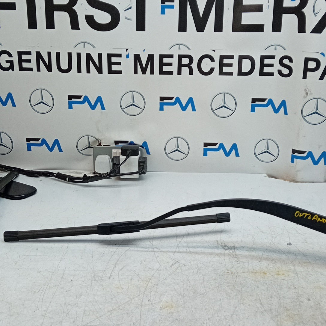 MITSUBISHI OUTLANDER MK3 FRONT   WIPER WINDSCREEN ARM 8252 FM001597