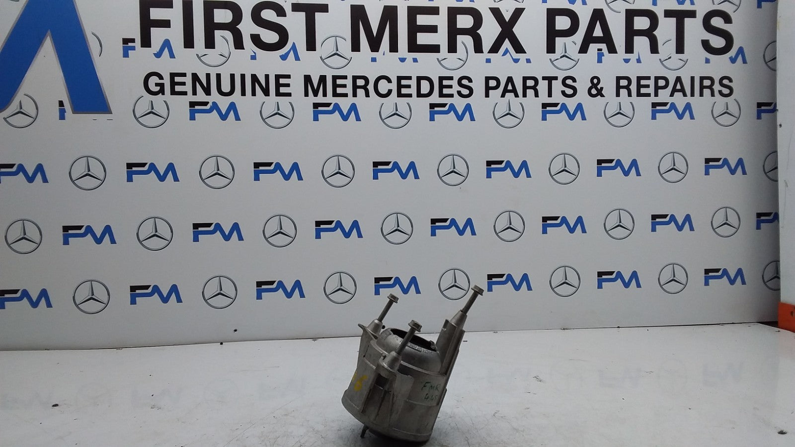 MERCEDES BENZ C-CLASS W206 ENGINE MOUNT RIGHT SIDE OS PETROL A2062400101 FMR445