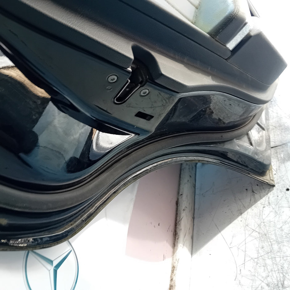 MERCEDES E-CLASS W212 SLN PASSENGER REAR DOOR NSR BLACK 2013 COMPLETE FMD480