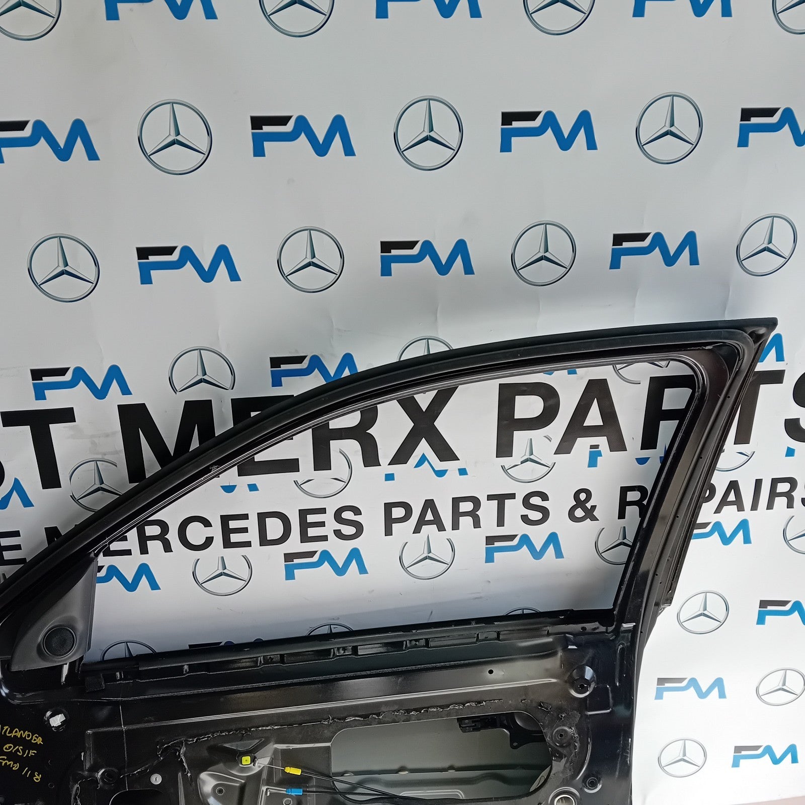 MITSUBISHI OUTLANDER DRIVER SIDE FRONT DOOR O/S/F BLACK FMD118