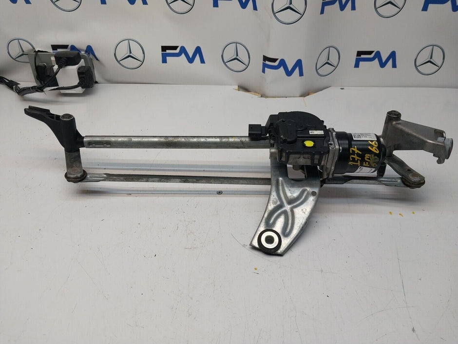 MERCEDES-BENZ A CLASS W177  FRONT WIPER MOTOR WITH LINKAGE A1779064801 FM00236