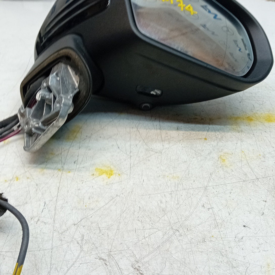 MERCEDES C-CLASS W205 DRIVER WING MIRROR OSF BLACK PL CAMERA A2058105001 FMM74