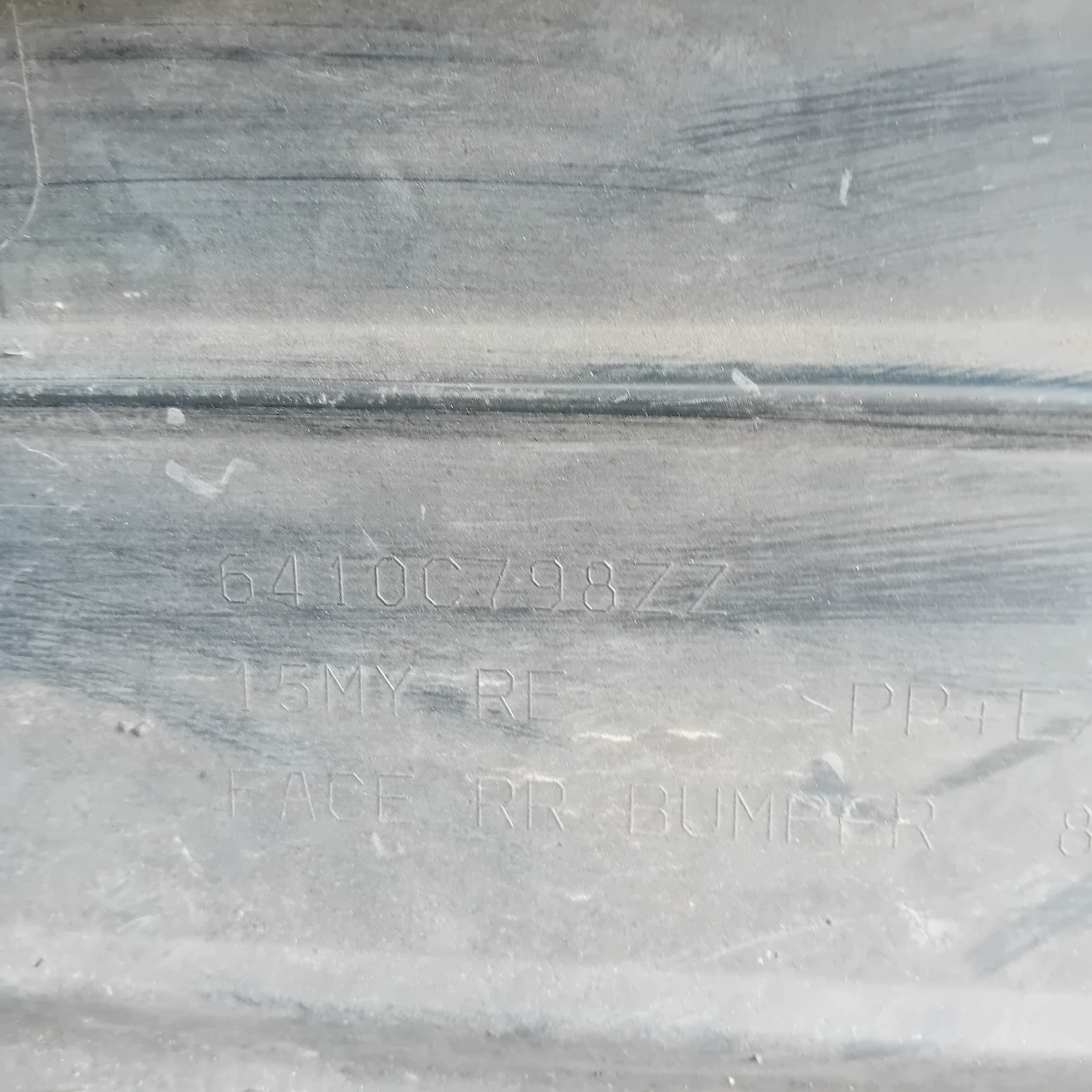 MITSUBISHI OUTLANDER MK3 REAR BUMPER WHITE 2013 COMPLETE FMX110