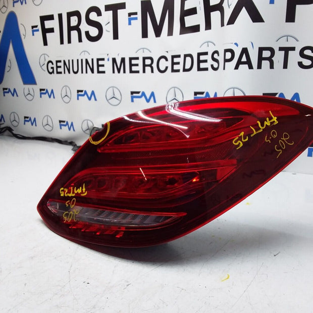 2018 MERCEDES  C CLASS W205 REAR DRIVER SIDE O/S LED LIGHT A2059061457 FMT25