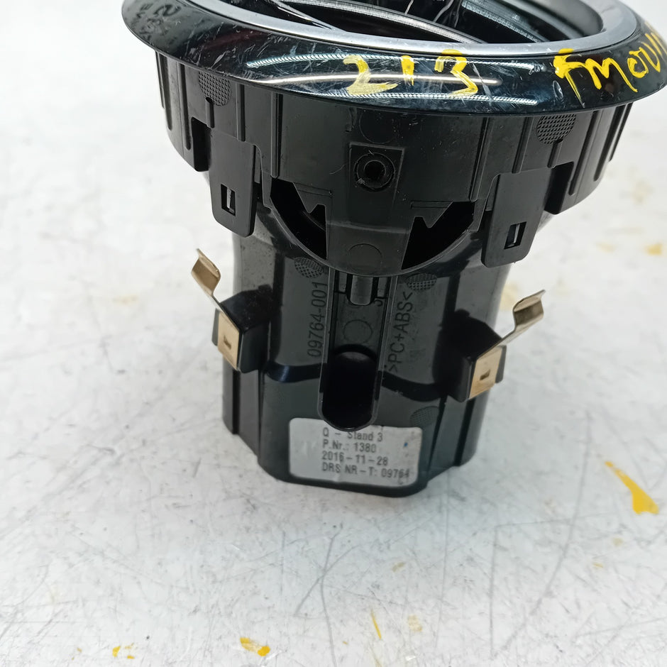 MERCEDES BENZ E-CLASS W213 DASHBOARD AIR VENT 2016-20 A2138308000 FM001187
