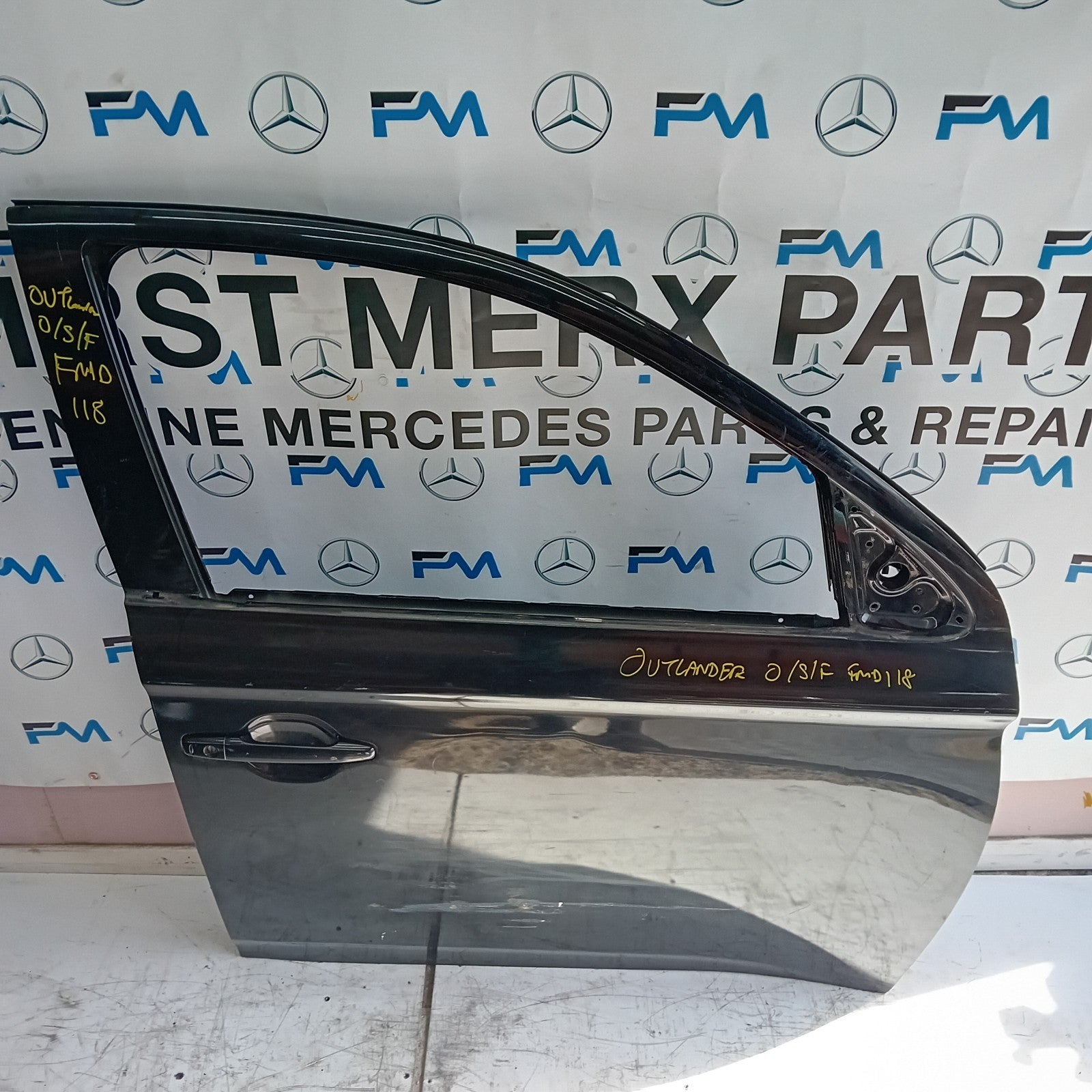 MITSUBISHI OUTLANDER DRIVER SIDE FRONT DOOR O/S/F BLACK FMD118