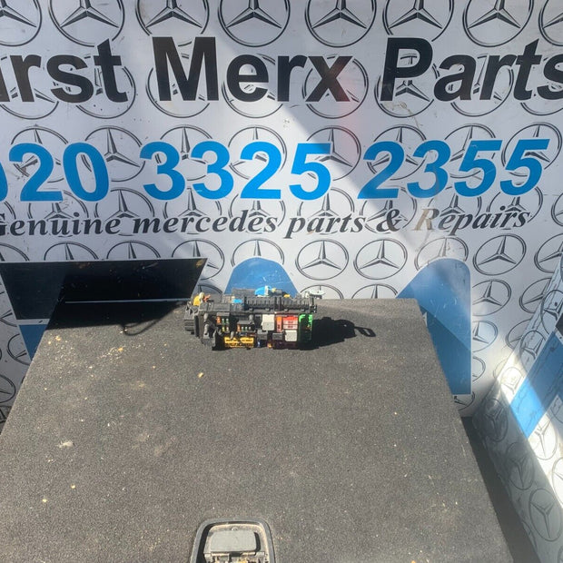 MERCEDES E CLASS FUSE BOX SAM UNIT 2.1 CDI DIESEL A2129009622 W212 2014