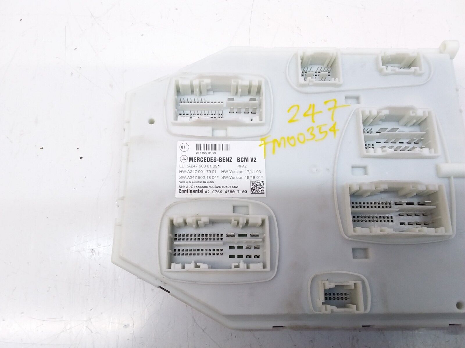 Mercedes GLA W247 SAM Signal Control Module Unit A2479008109 FM00354