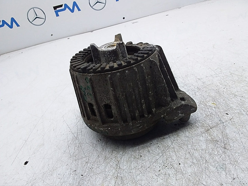 MERCEDES BENZ  E-CLASS W212  ENGINE MOUNT LEFT NS A2122404117 FMR320