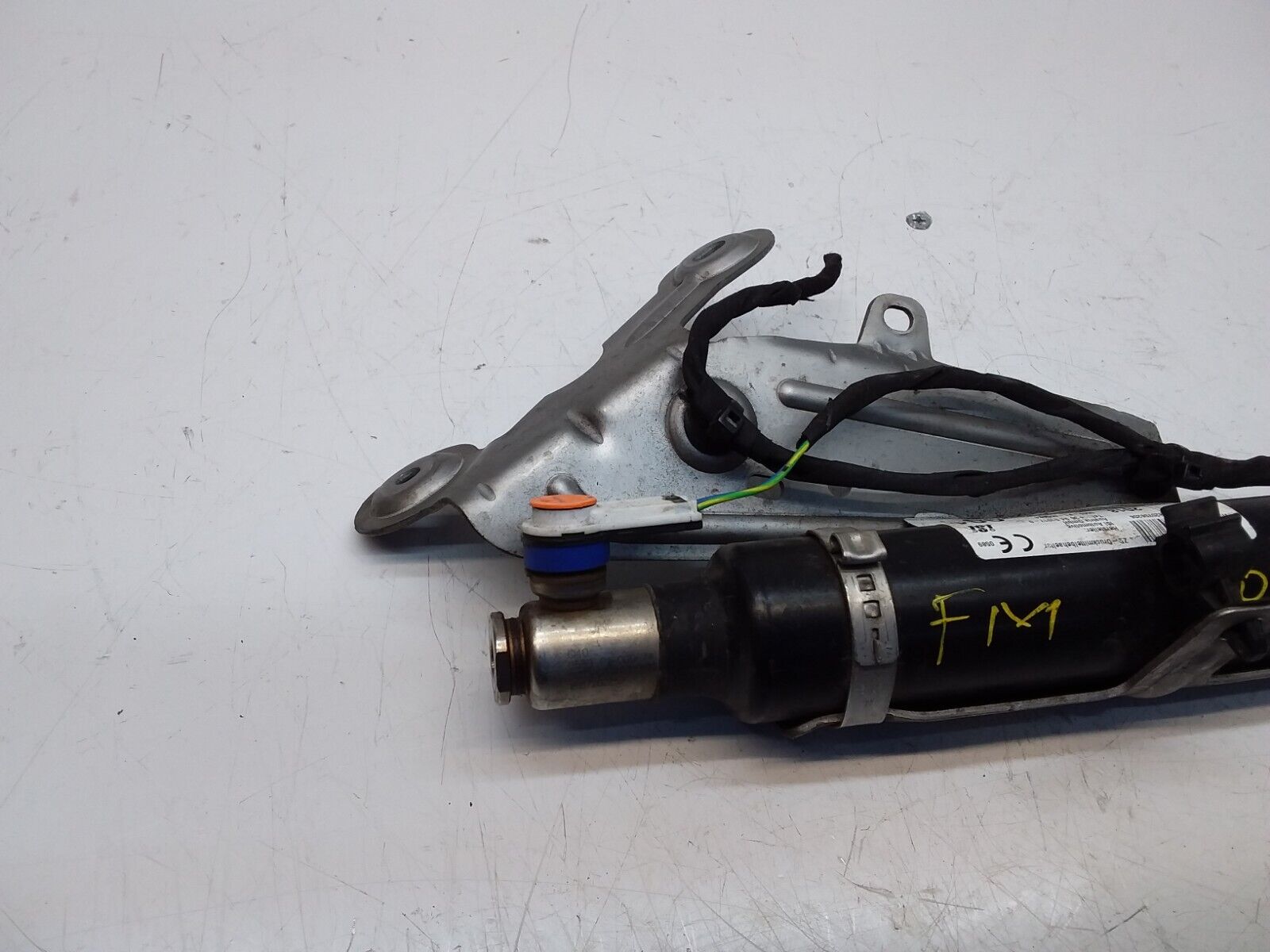 MERCEDES C-CLASS GAS GENERATOR ACCIDENT PROTECTION 2018 A2058604700 FM00316