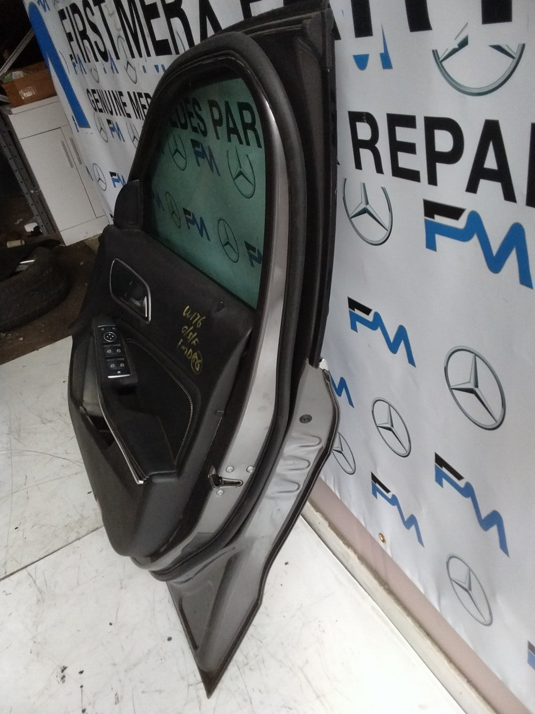 MERCEDES BENZ  A-CLASS W176 DRIVER SIDE FRONT DOOR O/S/F COMPLETE GREY FMD56
