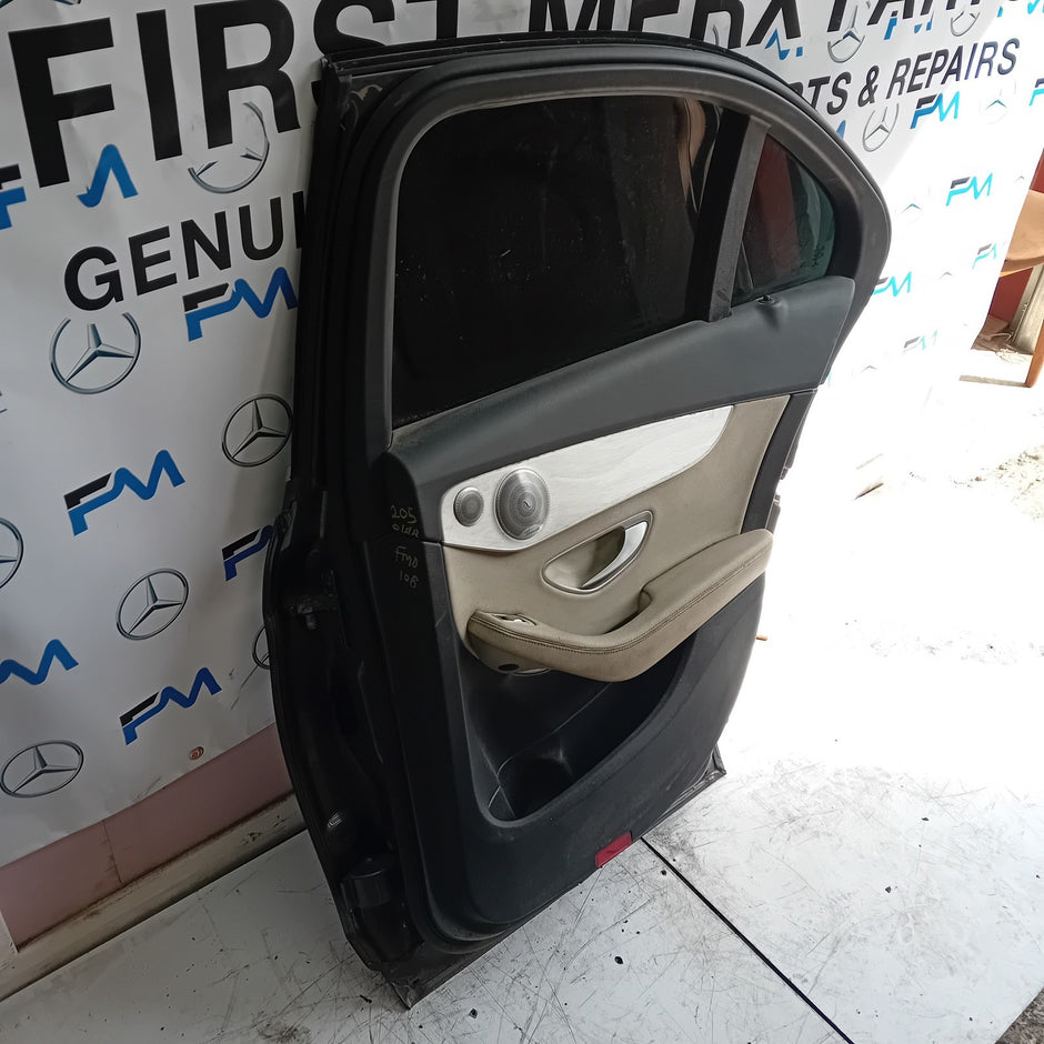 MERCEDES BENZ  C-CLASS W2O5 DRIVER SIDE REAR DOOR O/S/R COMPLETE GREY FMD108