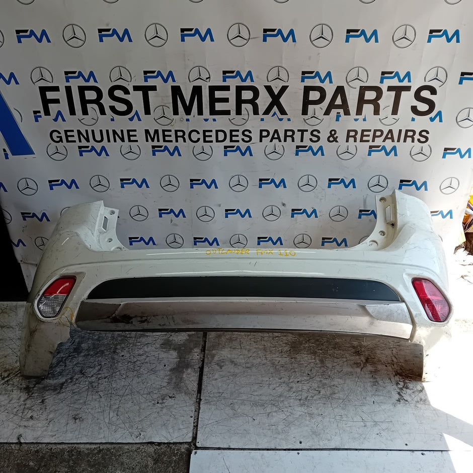 MITSUBISHI OUTLANDER MK3 REAR BUMPER WHITE 2013 COMPLETE FMX110