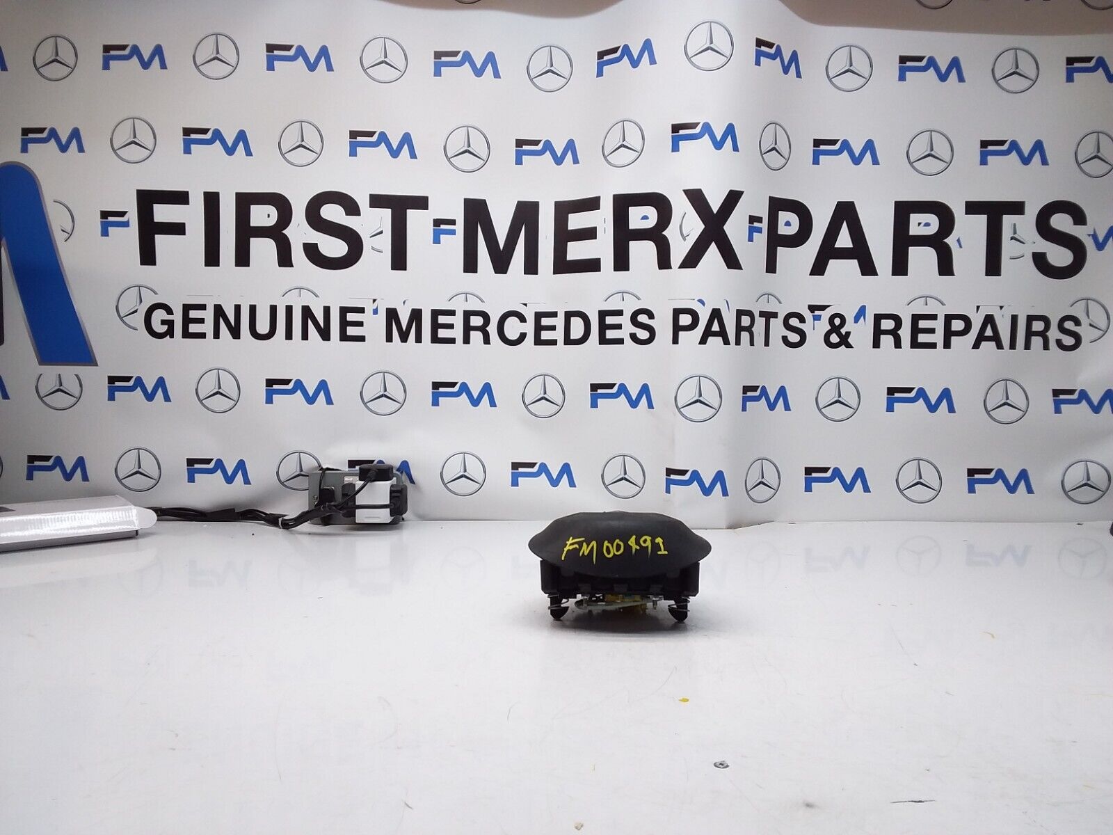MERCEDES C-CLASS W205 STEERING WHEEL AIRBAG 308998798162-AD FM00491