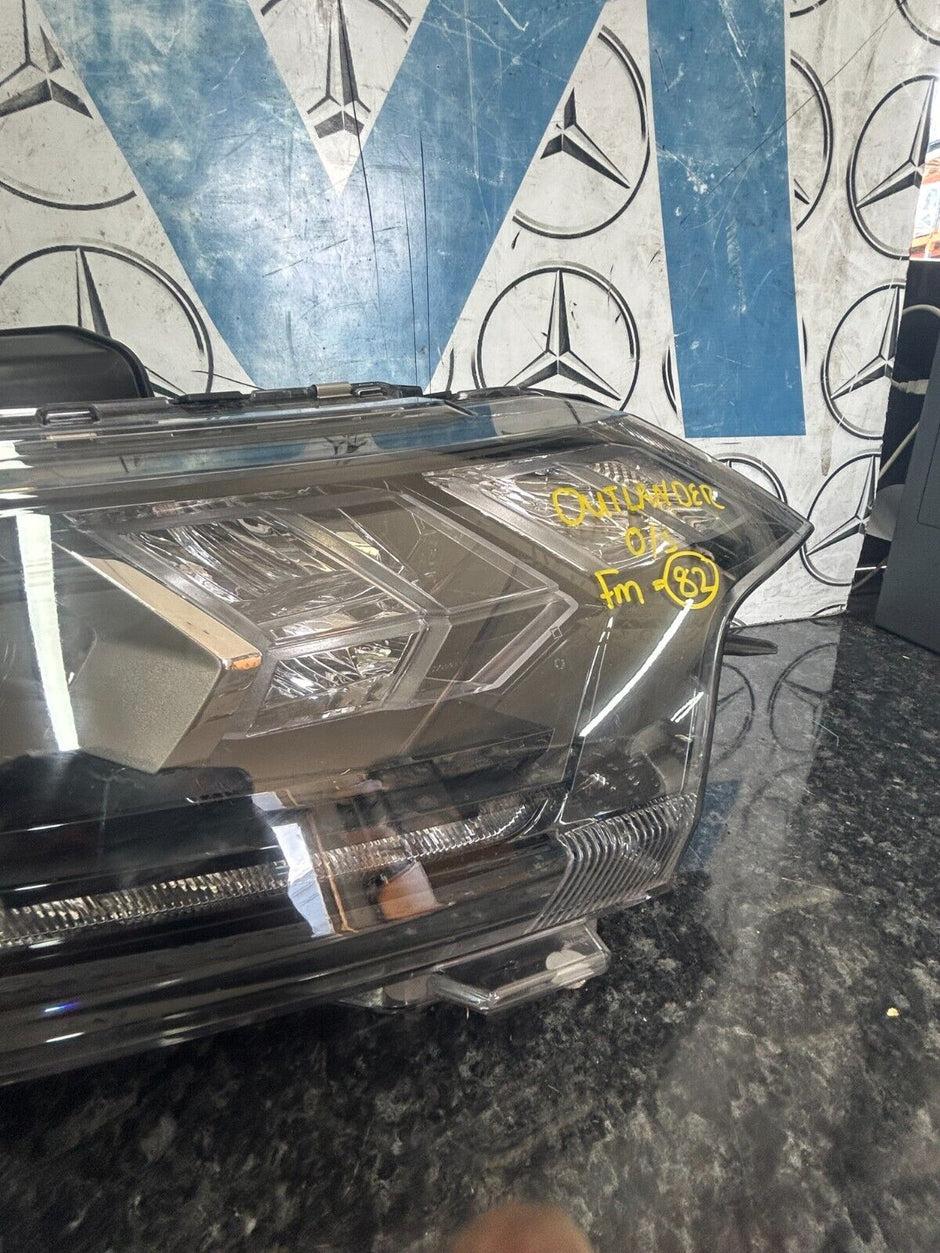 MITSUBISHI OUTLANDER FRONT HEADLIGHT LEFT SIDE 2012/2022 FMH82