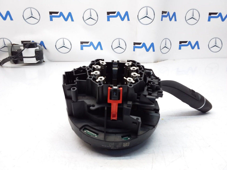 Mercedes  GLA W146 INDICATOR/WIPER GEAR SELECT + SQUIB  2015 FM00540