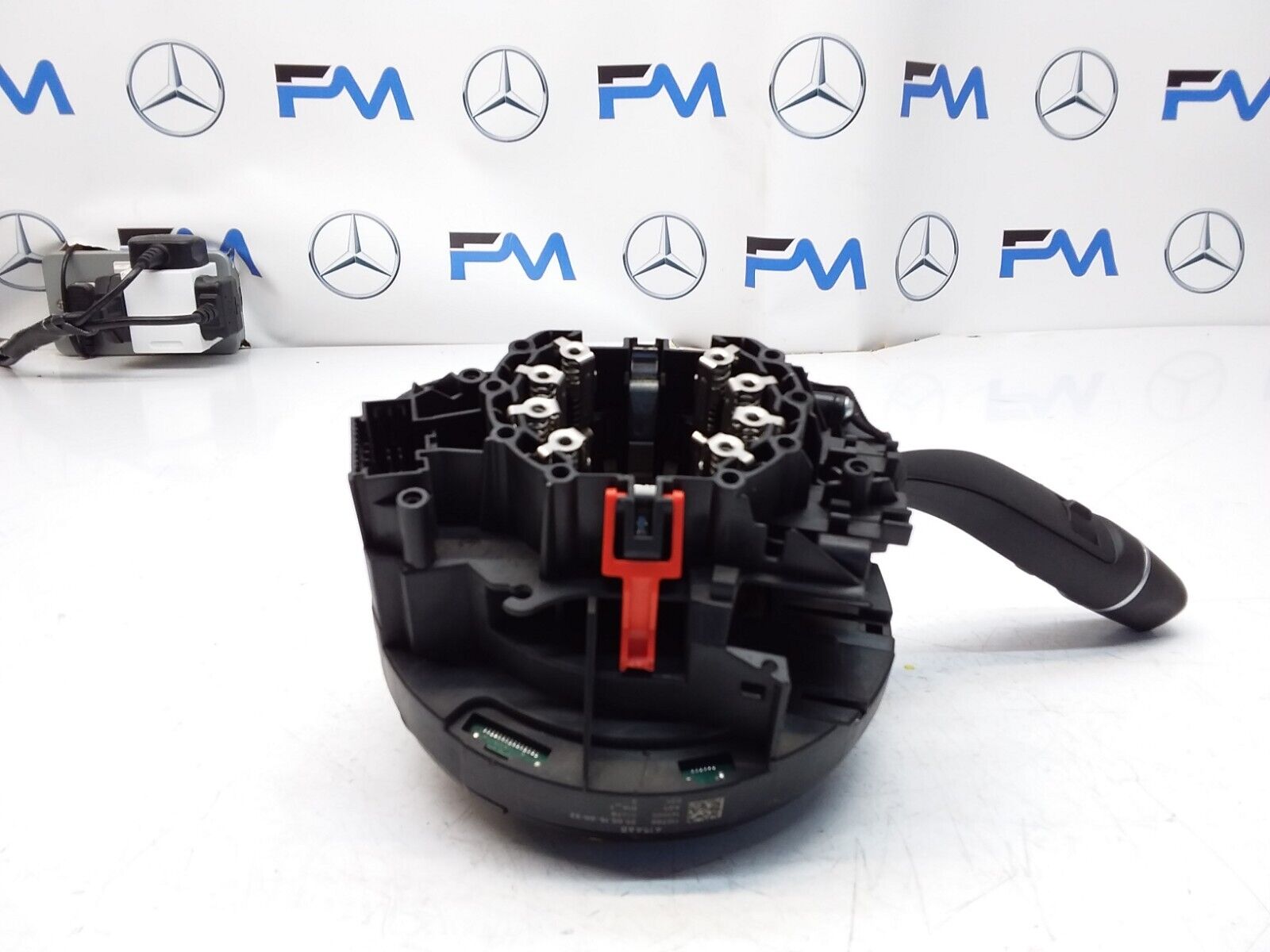 Mercedes  GLA W146 INDICATOR/WIPER GEAR SELECT + SQUIB  2015 FM00540