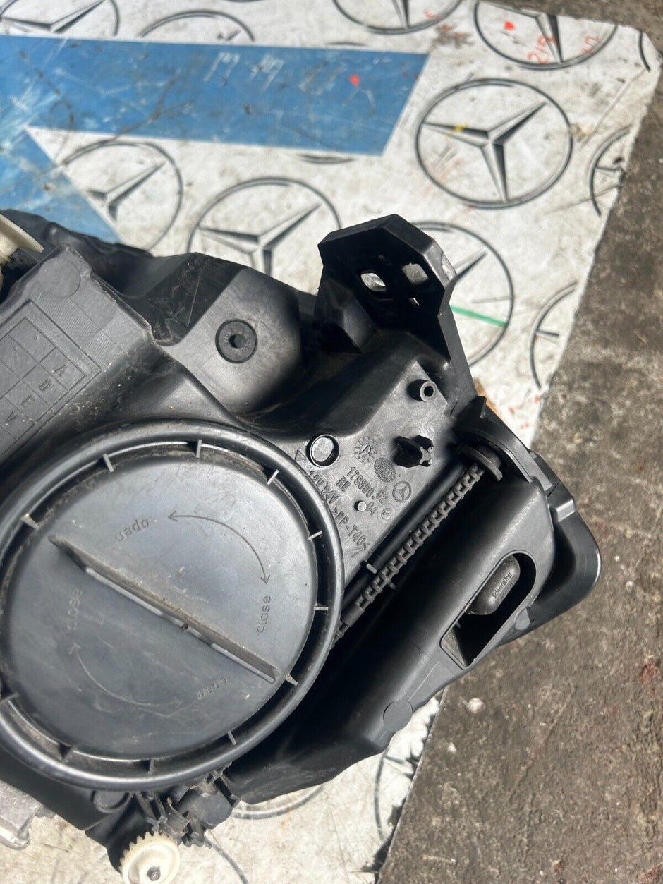 MERCEDES A CLASS 2012-2015 DRIVER SIDE HEADLIGHT  A1768203061 FMH14