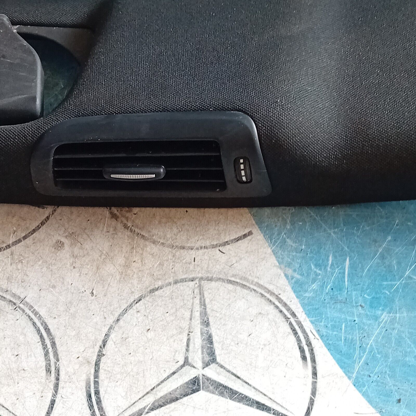 MERCEDES BENZ S-CLASS W222 LEFT SIDE B PILLAR TRIM WITH AIR VENT A2226900525