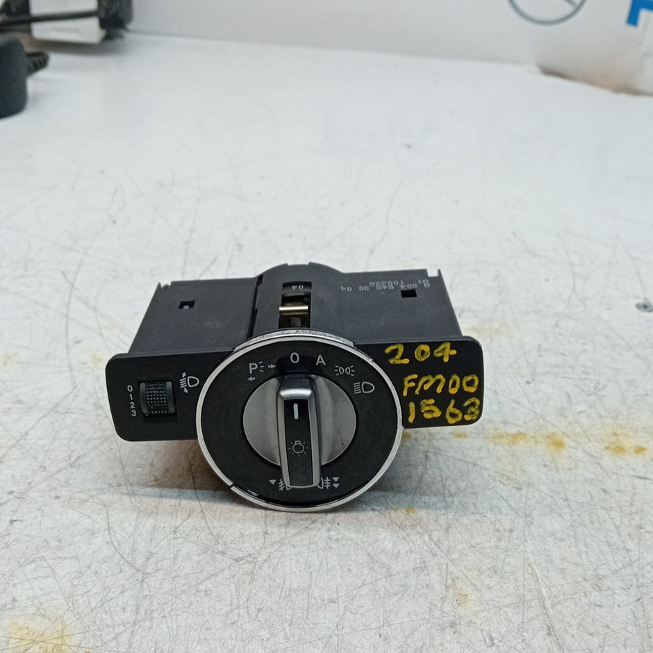 MERCEDES C-CLASS W205 HEADLIGHT CONTROL SWITCH 2014 A2045453004 FM001563