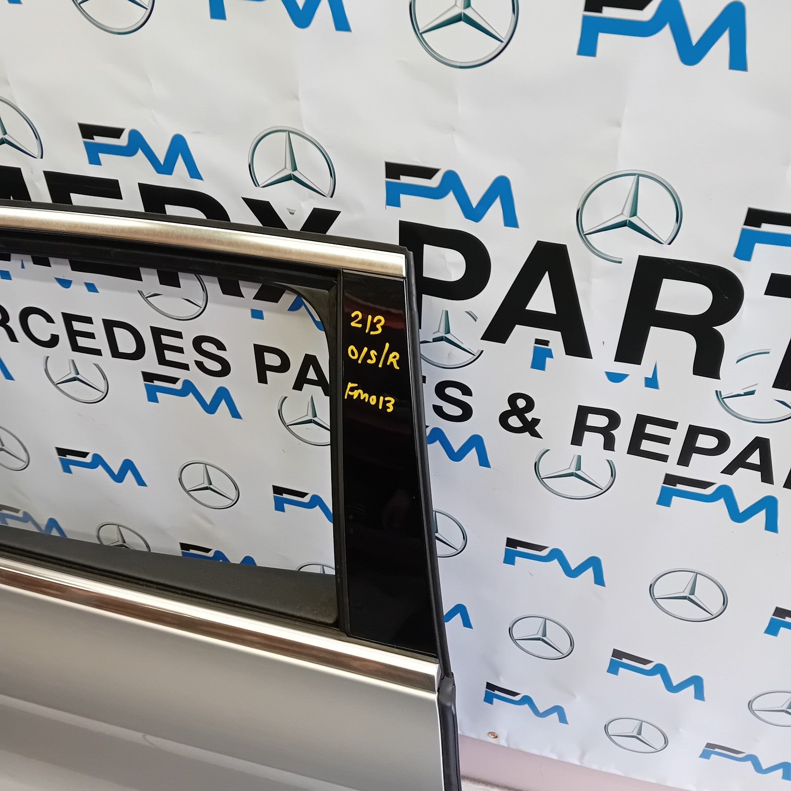 MERCEDES BENZ E-CLASS W213 DRIVER SIDE REAR DOOR ( OFF SIDE REAR ) FM013