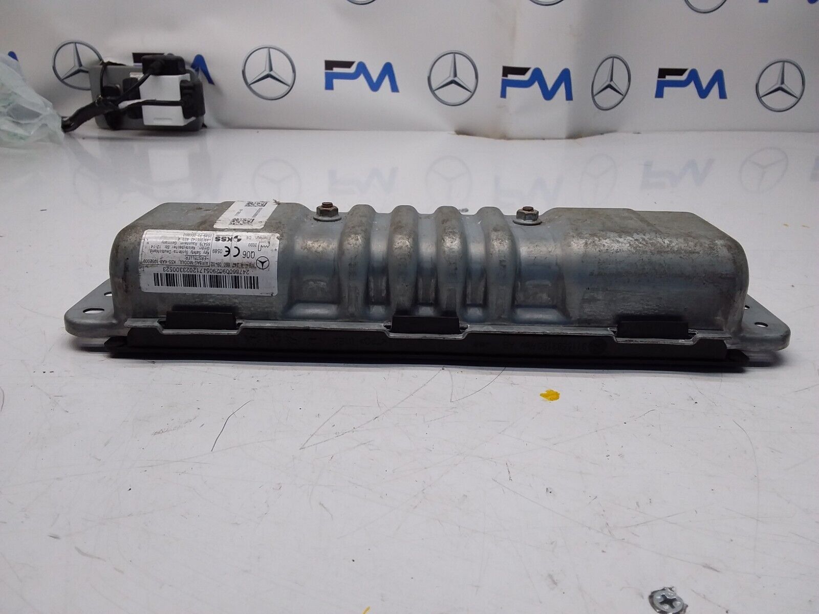 2020 MERCEDES BENZ B-CLASS W247 DRIVER SIDE KNEE AIRBAG A2478600902