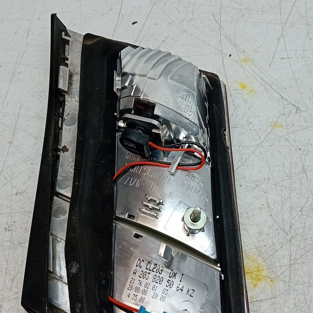 MERCEDES C-CLASS W203 ESTATE DRIVER RIGHT REAR TAIL LIGHT A2038205064 FMT276