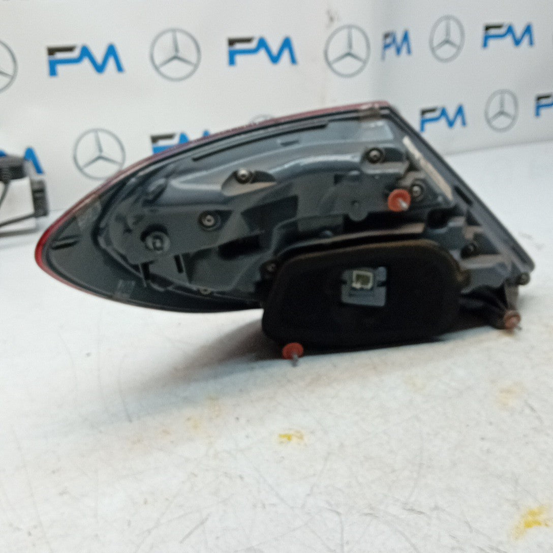 MERCEDES E-CLASS W213 DRIVER RIGHT OS REAR TAIL LIGHT A2139068000 FMT250