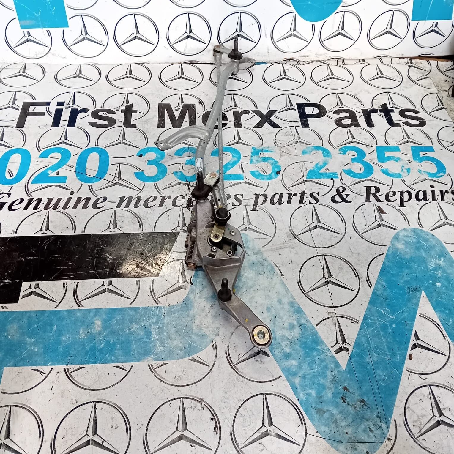 MERCEDES BENZ E-CLASS W213 RHD FRONT WIPER MOTOR & LINKAGE A2138207402