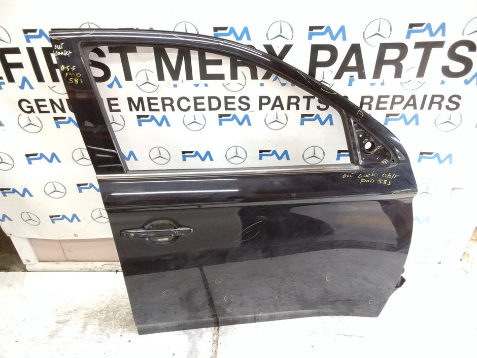 MITSUBISHI OUTLANDER DRIVER FRONT DOOR OSF BLACK  FMD583