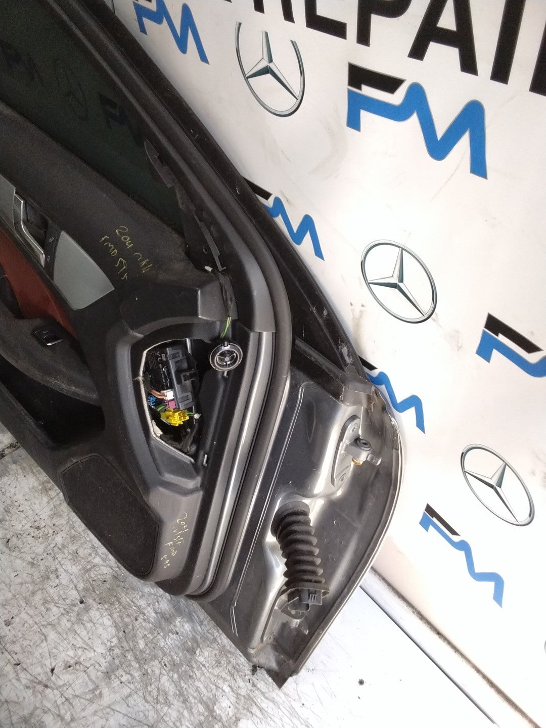 MERCEDES BENZ C-CLS W204 SLN PASSENGER FRONT DOOR NSF SILVER 2008-14  FMD595