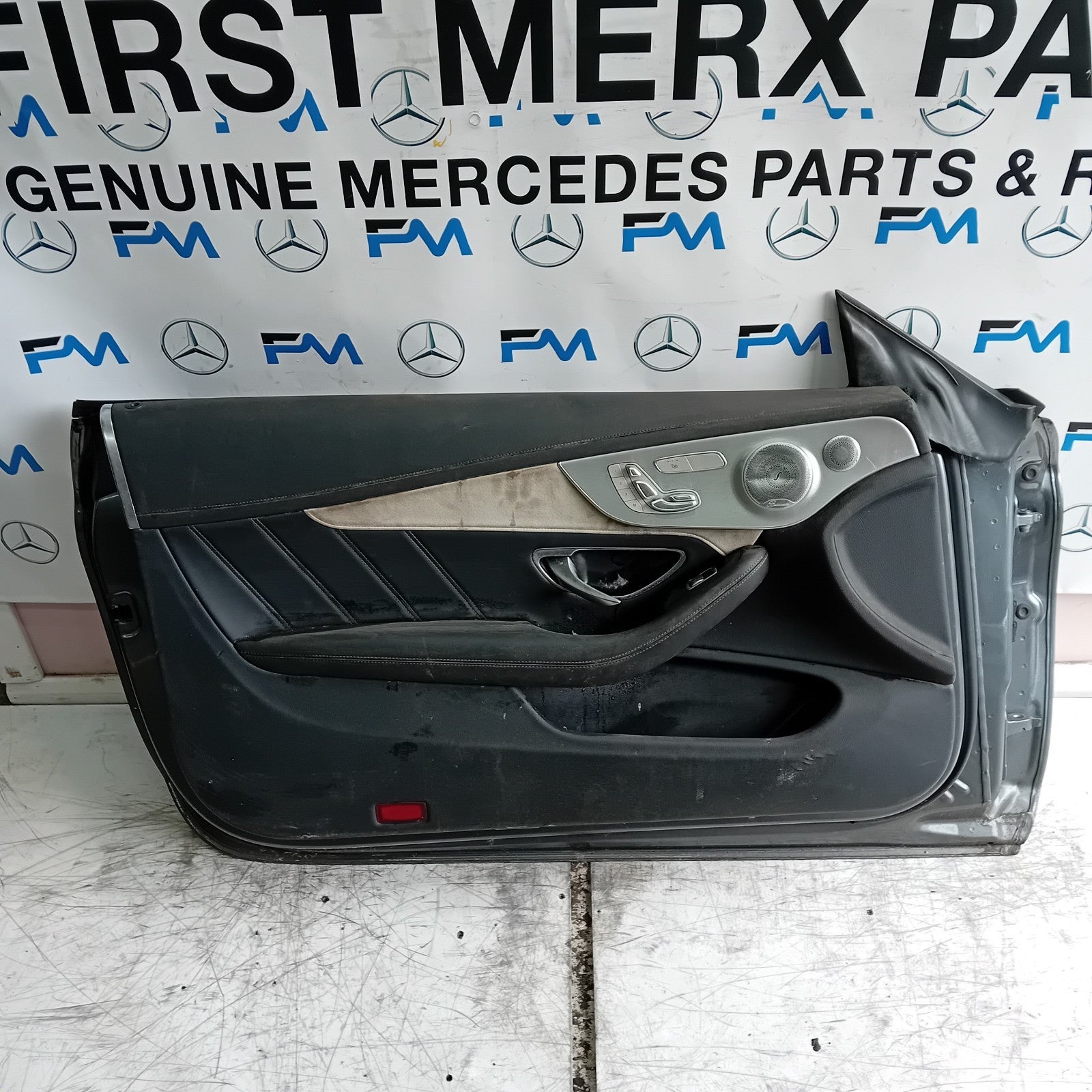 MERCEDES C-CLASS C205 CP PASSENGER FRONT DOOR NSF 2016 ON GREY COMPLETE FMD403