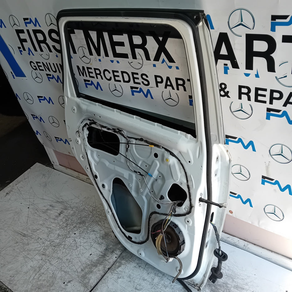 MITSUBISHI OUTLANDER MK3 PASSENGER REAR DOOR NSR 2013 WHITE FMD494