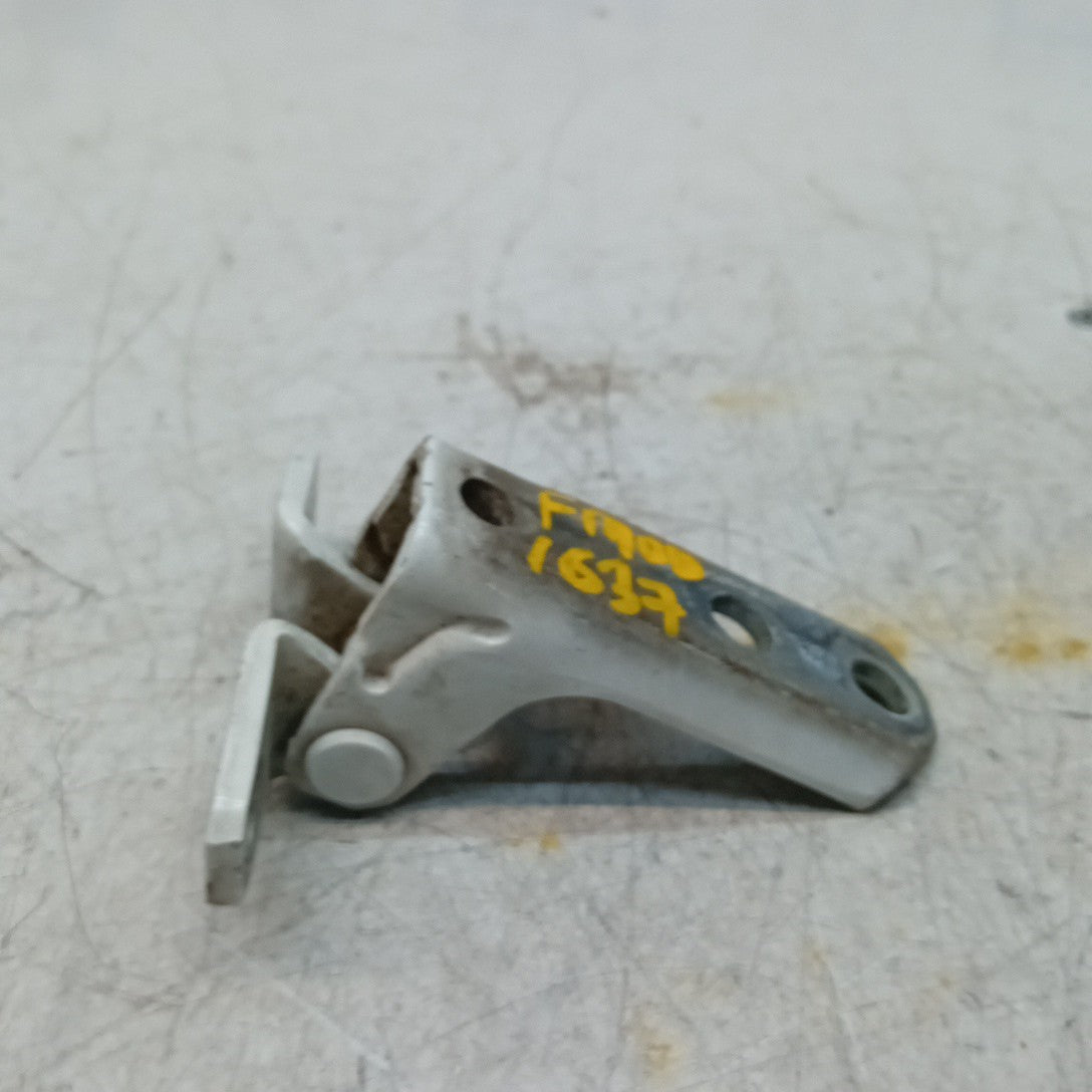 MITSUBISHI OUTLANDER MK3  FRONT DOOR HINGE PANEL A521 A046834 FM001637