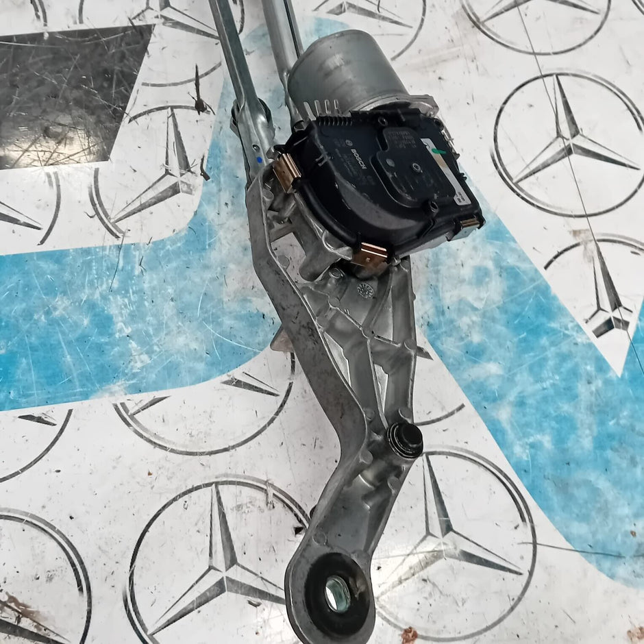 MERCEDES BENZ E-CLASS W213 RHD FRONT WIPER MOTOR & LINKAGE A2138207402