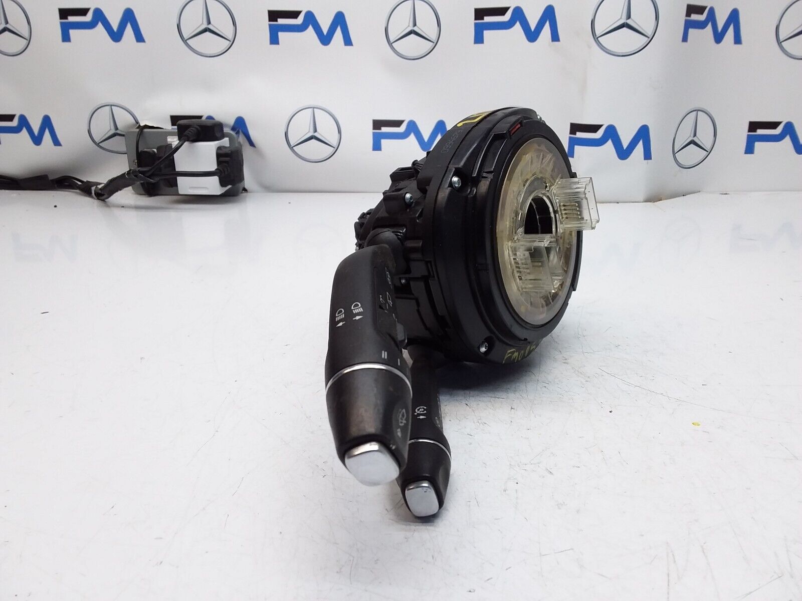 Mercedes E GLE CLASS W212 INDICATOR/WIPER GEAR SELECT + SQUIB  2013 FM00573