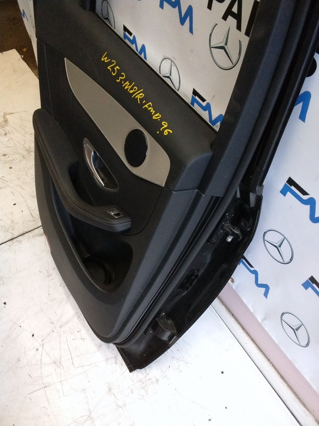 MERCEDES BENZ  GLC W253 PASSENGER SIDE REAR DOOR N/S/R COMPLETE BLACK FMD96